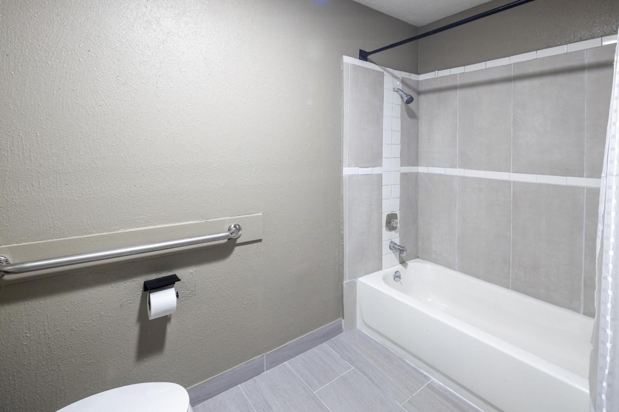 Ocean Inn & Suites Абърдийн Екстериор снимка