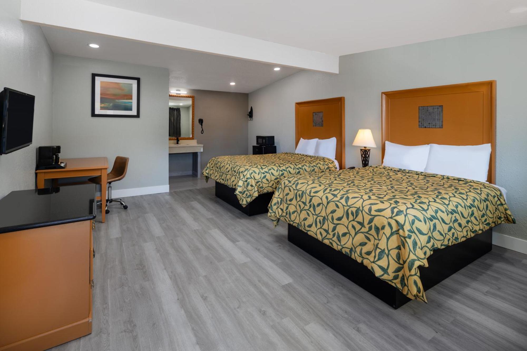 Ocean Inn & Suites Абърдийн Екстериор снимка